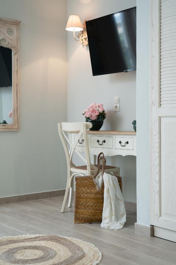 Mon Avis Boutique Hotel Chrysi Ammoudia Ngoại thất bức ảnh